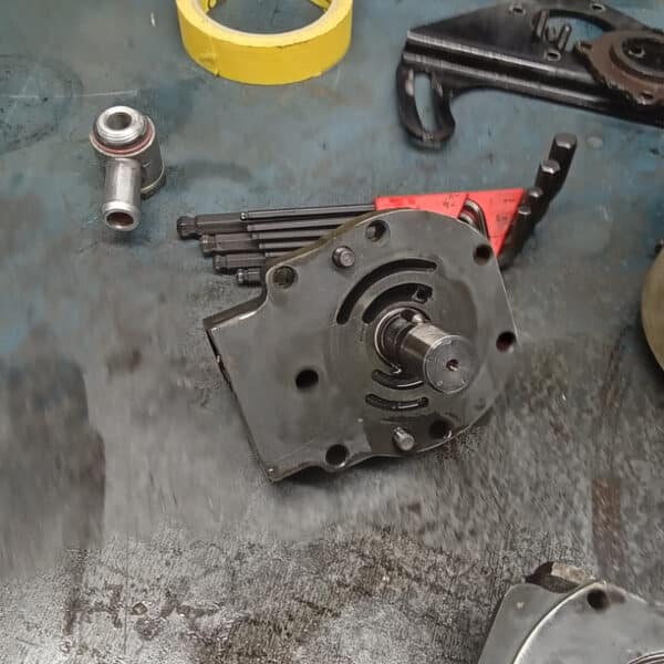 260526 1972 Rover P6 4500S Power Steering Pump 15