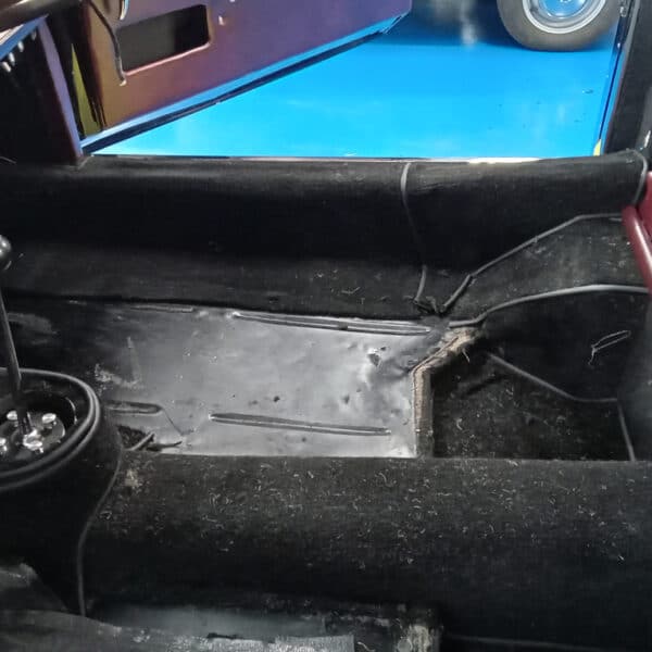 270526 1953 Aston Martin DB2 Carpets 8