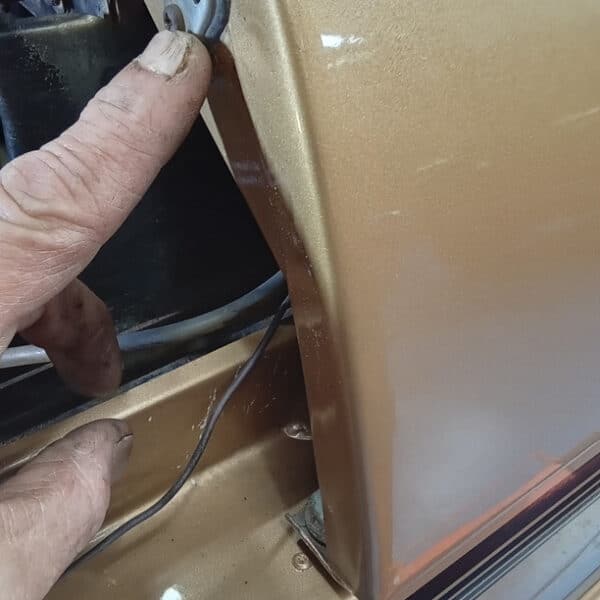 270526 1982 Range Rover In Vogue Under Bonnet Wiring 10