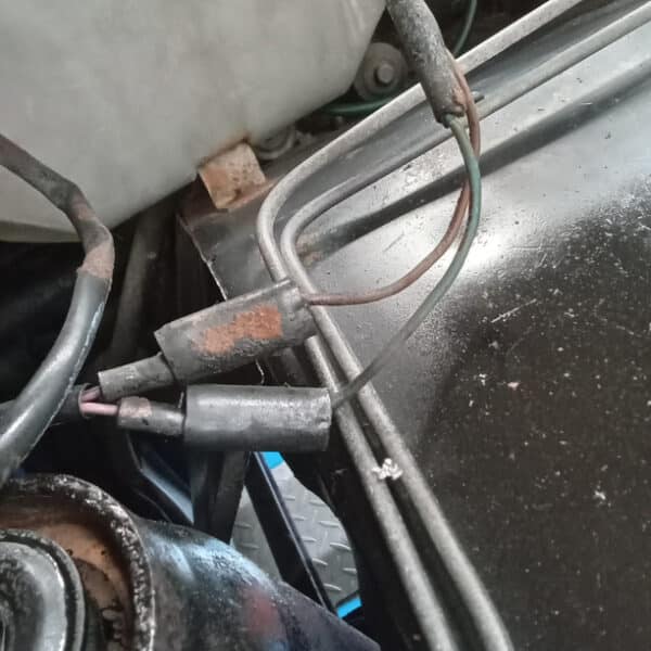 270526 1982 Range Rover In Vogue Under Bonnet Wiring 13
