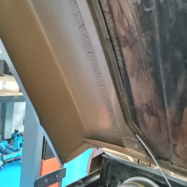 270526 1982 Range Rover In Vogue Under Bonnet Wiring 2