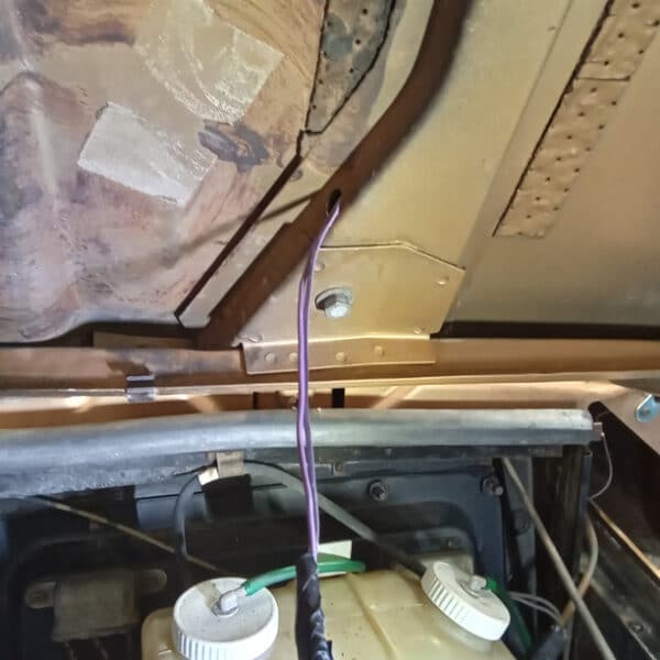 270526 1982 Range Rover In Vogue Under Bonnet Wiring 6