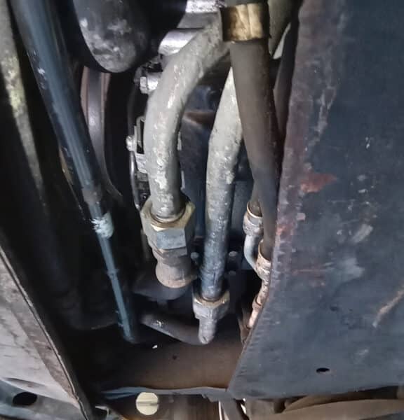 270526 1991 Jaguar XJS Under Engine Clean