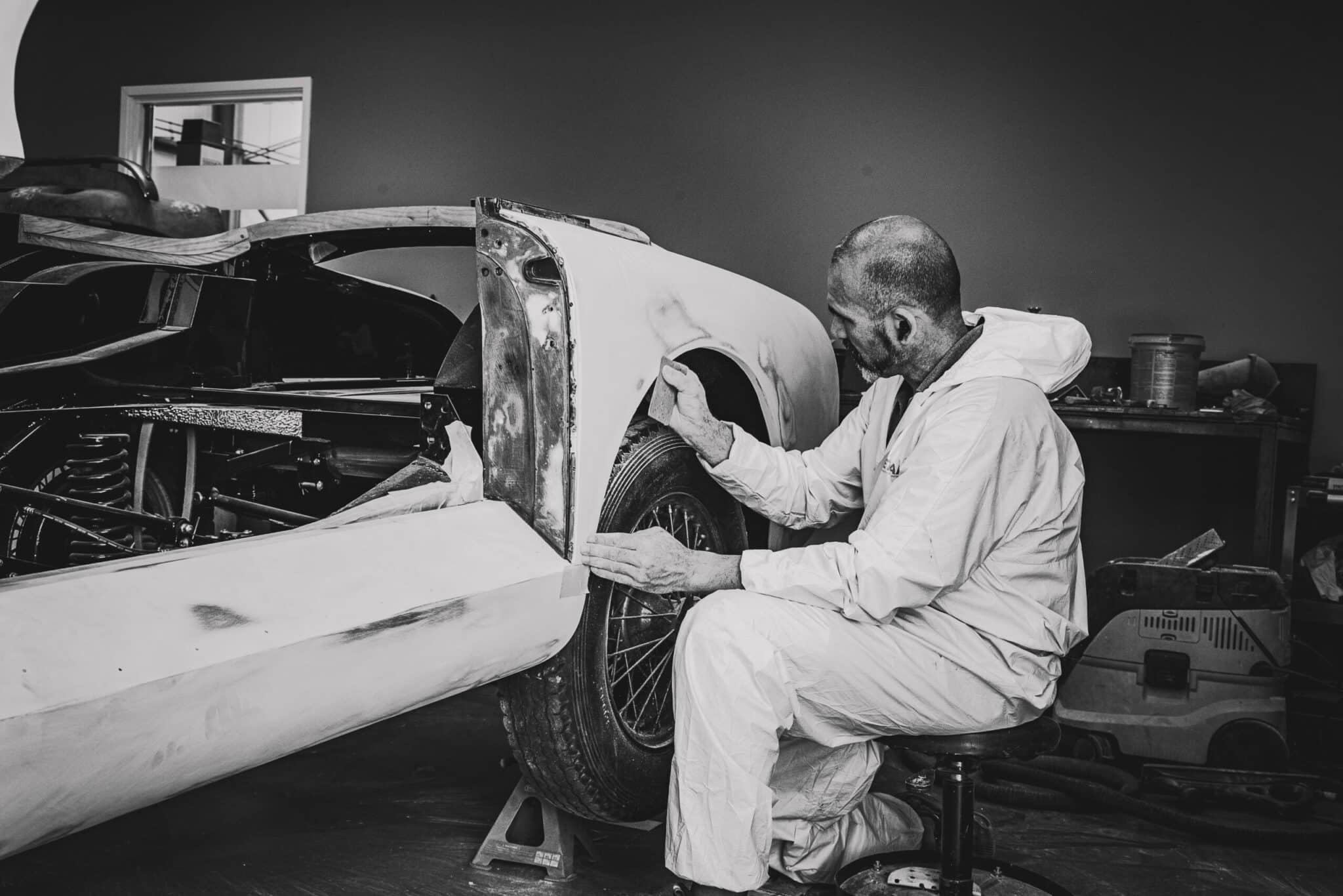 280526 1955 Aston Martin DB2 Drophead Panel Levelling scaled