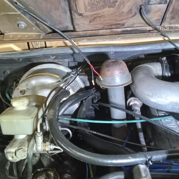 280526 1982 Range Rover Under Bonnet Lights Bonnet Lagging 9