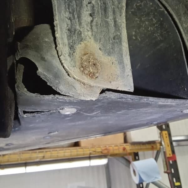 280526 1995 Aston Martin DB7 Repairs 31