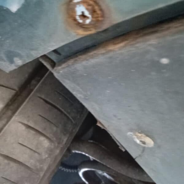 280526 1995 Aston Martin DB7 Repairs 32