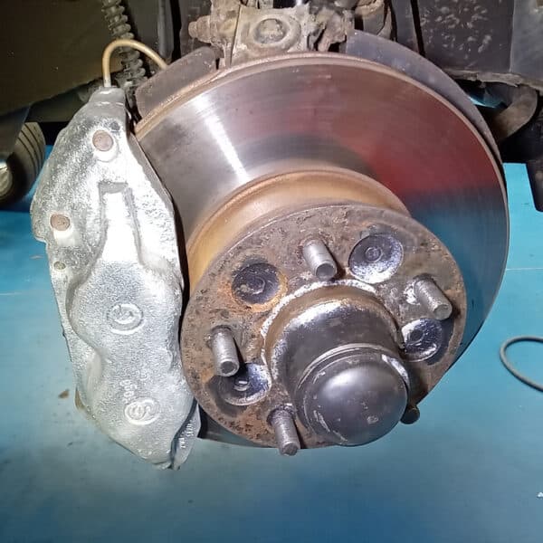 280526 1995 Aston Martin DB7 Repairs 8