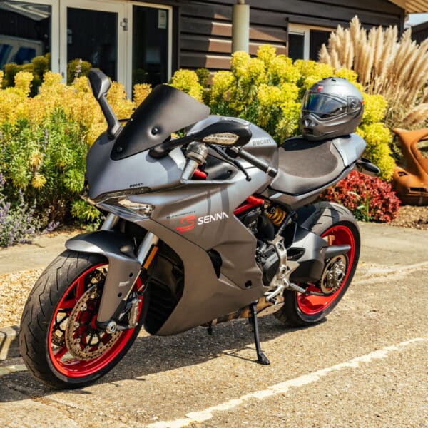 Ducati SuperSport Senna 3