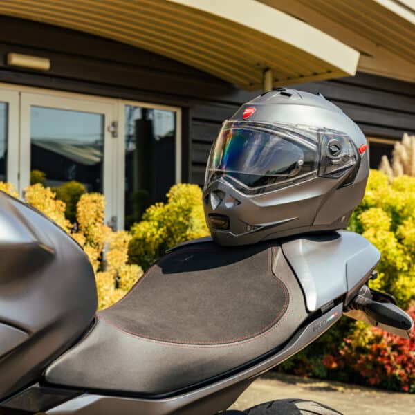 Ducati SuperSport Senna 4