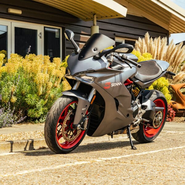 Ducati SuperSport Senna 6