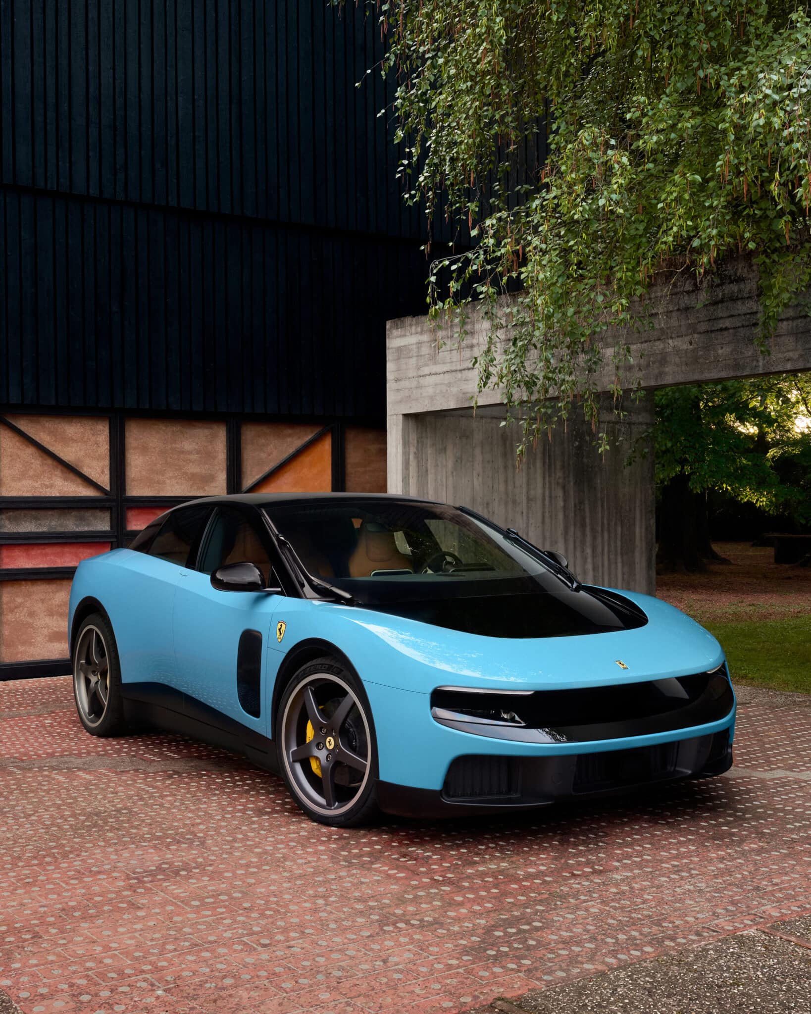 FERRARI LUCE FRONT 3Q 4x5 RGB WEB SOCIALS scaled