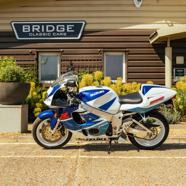 Suzuki GSXR 750 1