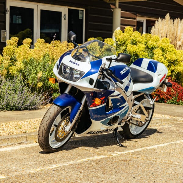 Suzuki GSXR 750 3