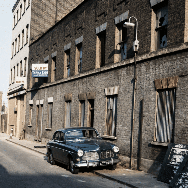 VOLVO Antoniw Amazon 122S 2 1