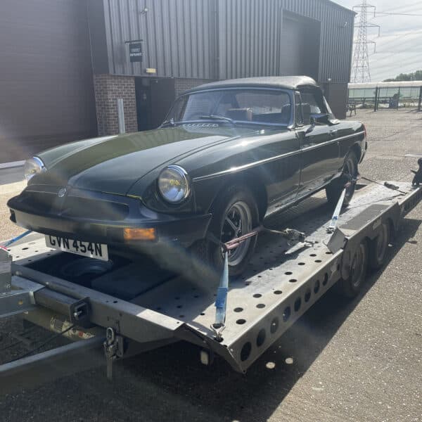 010626 1975 MG B Roadster Loaded for Winner 4
