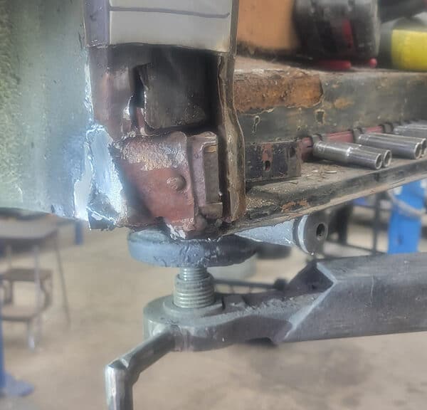 020626 1958 Rover 90 Door Hinge Rust Repair 3