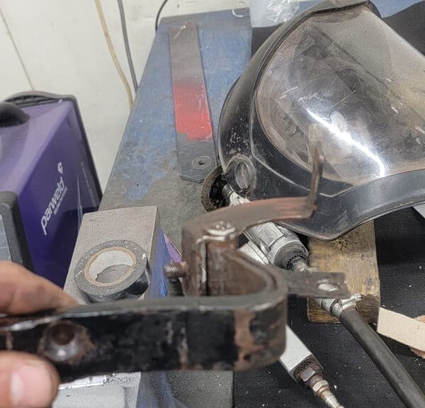 020626 1958 Rover 90 Door Hinge Rust Repair 8