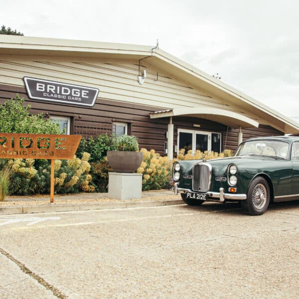 020626 1967 Alvis TF21 Arrival