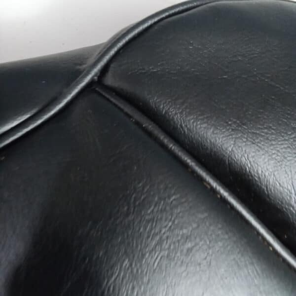 020626 1973 Triumph TR6 Seats Adjusted 9