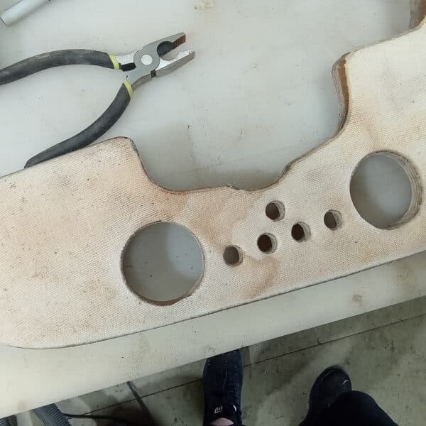 020626 1980 TVR 300S Dash Retrimmed and Radio Hole Filled 21