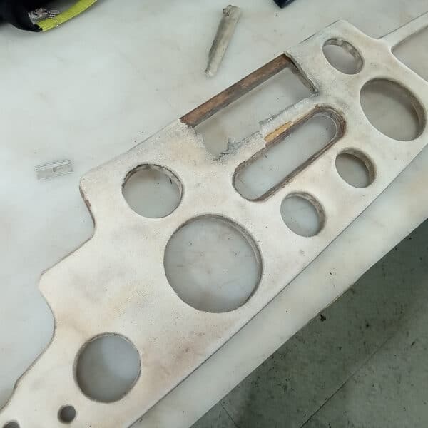 020626 1980 TVR 300S Dash Retrimmed and Radio Hole Filled 22