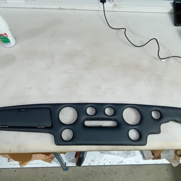 020626 1980 TVR 300S Dash Retrimmed and Radio Hole Filled 7