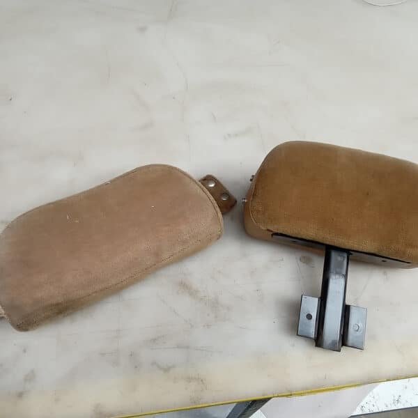 020626 1982 Range Rover In Vogue Loadspace Carpet Headrests and Cushions Retrimmed 25