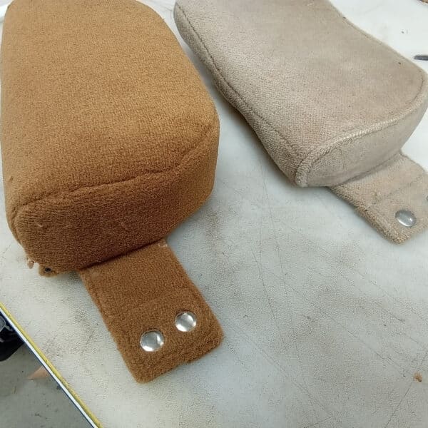 020626 1982 Range Rover In Vogue Loadspace Carpet Headrests and Cushions Retrimmed 6