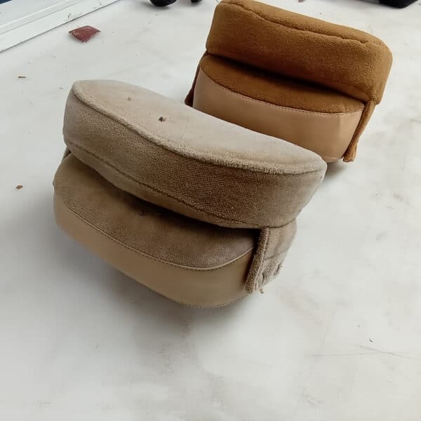 020626 1982 Range Rover In Vogue Loadspace Carpet Headrests and Cushions Retrimmed