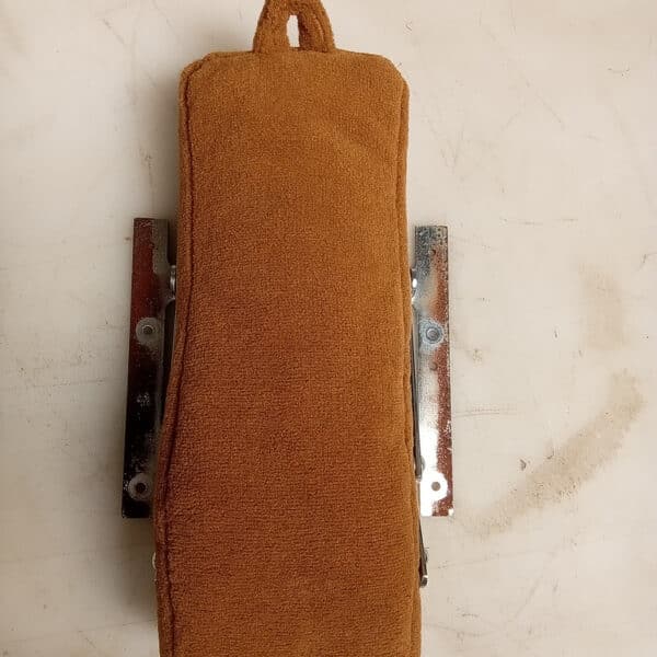 020626 1982 Range Rover In Vogue Rear Armrest 20