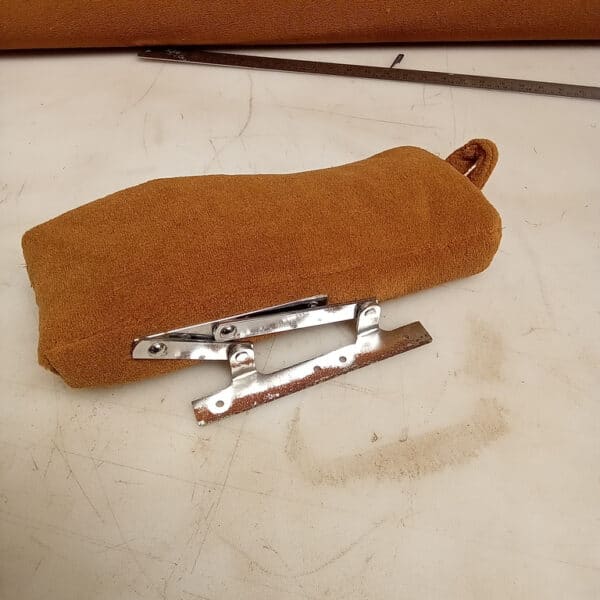020626 1982 Range Rover In Vogue Rear Armrest 21