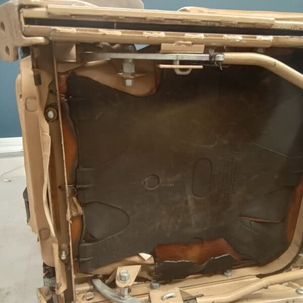 020626 1982 Range Rover In Vogue Seat Teardown 16