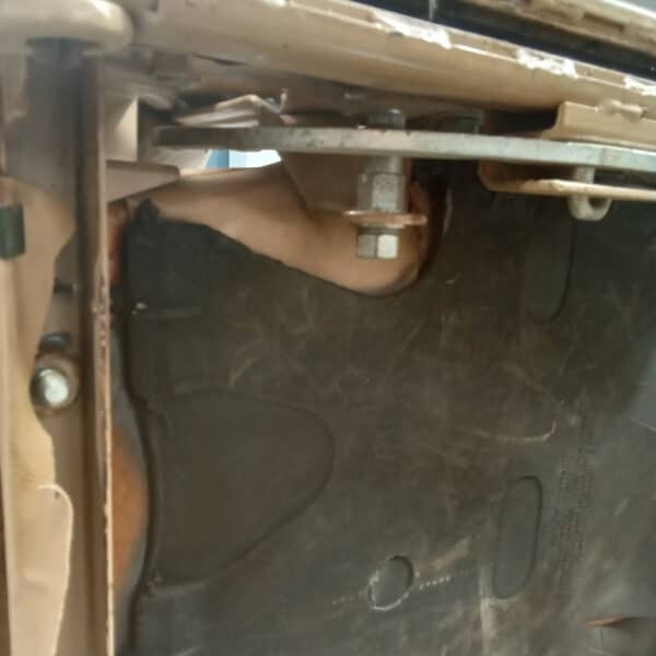 020626 1982 Range Rover In Vogue Seat Teardown 17
