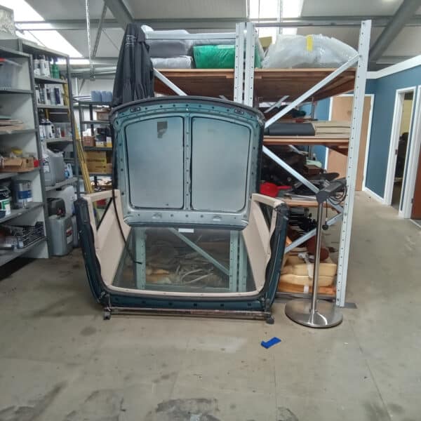 020626 1996 Mercedes SL320 Existing Headliner 5
