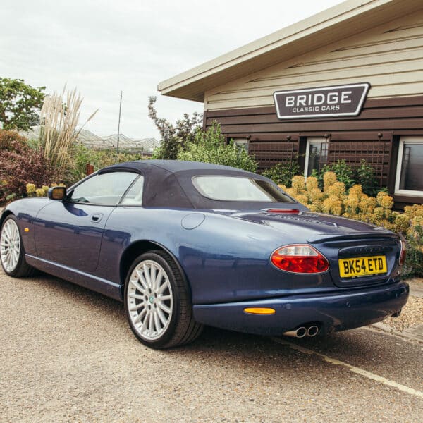 020626 2004 Jaguar XKR Arrival 4