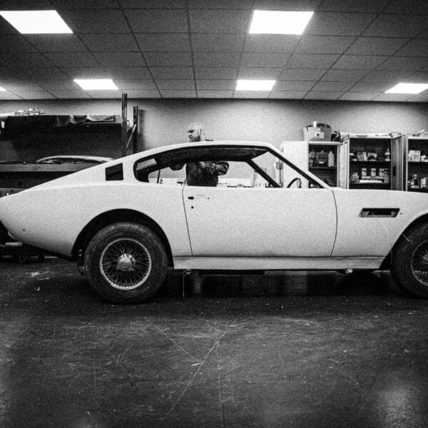 030626 1970 Aston Martin DBS Vantage in Polyfan and Guide Coat 13