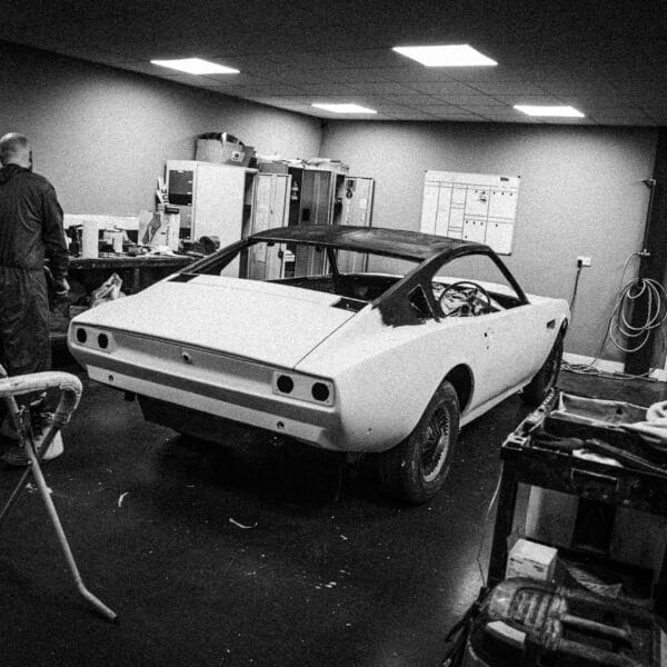030626 1970 Aston Martin DBS Vantage in Polyfan and Guide Coat 38