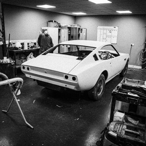 030626 1970 Aston Martin DBS Vantage in Polyfan and Guide Coat 43