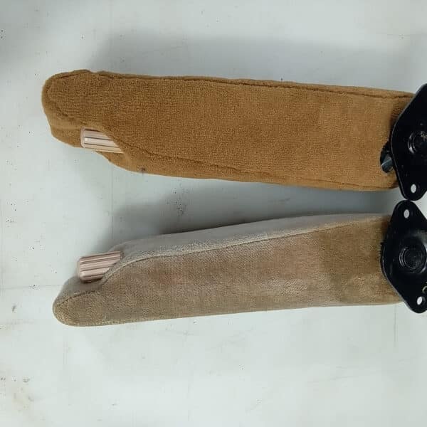 030626 1982 Range Rover In Vogue Front Seats Stripped Down 10