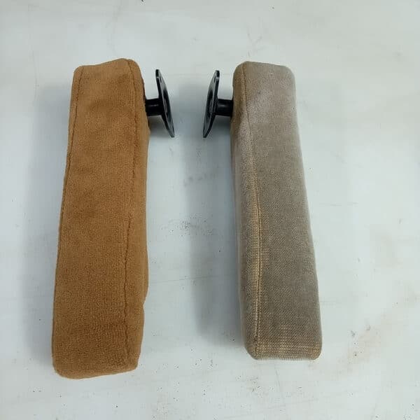 030626 1982 Range Rover In Vogue Front Seats Stripped Down 11
