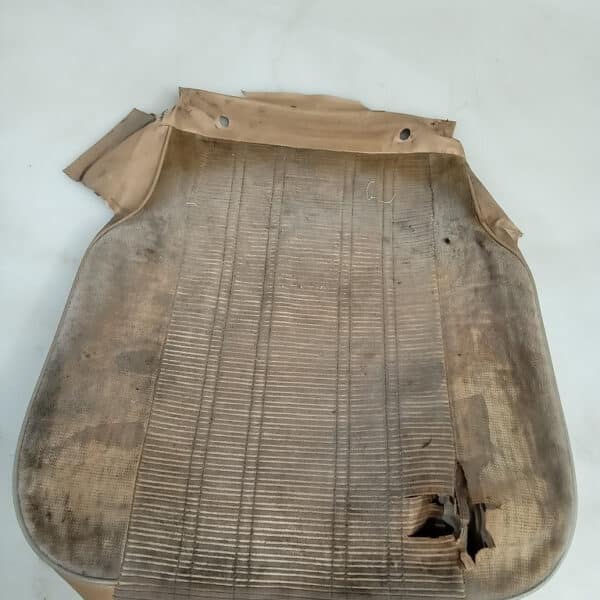 030626 1982 Range Rover In Vogue Front Seats Stripped Down 2