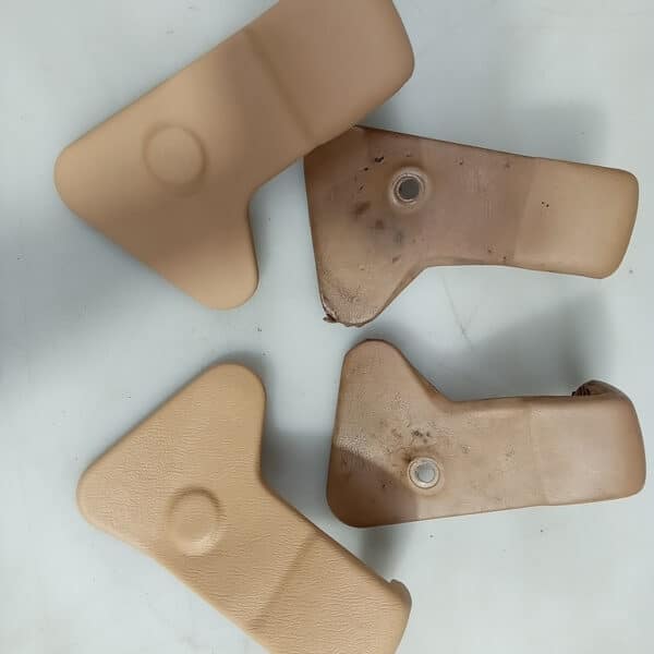 030626 1982 Range Rover In Vogue Front Seats Stripped Down 26