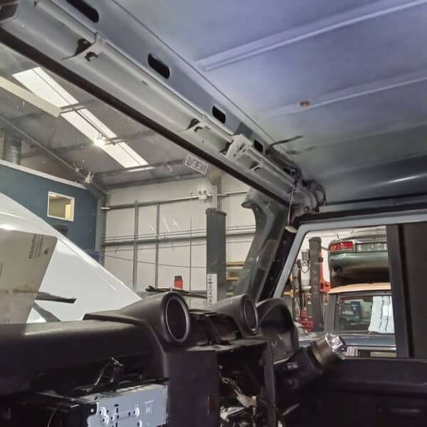030626 2008 Land Rover Defender 110 Pickup Repairs 19