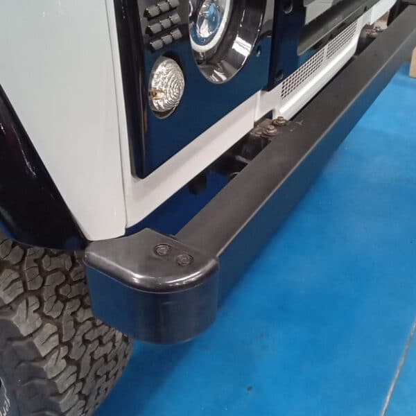 030626 2008 Land Rover Defender 110 Pickup Repairs 5