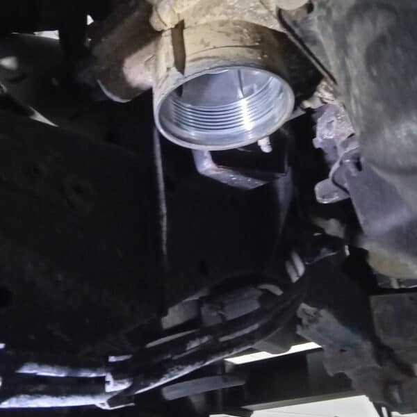 030626 2008 Land Rover Defender 110 Speedo Sensor Oil and Filter Ball Joint 6