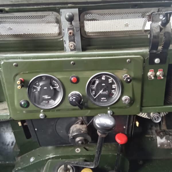 040626 1965 Land Rover Series 2A Dash Panel