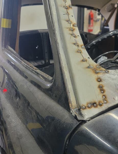 050626 1958 Rover 90 A Frame Rust 7
