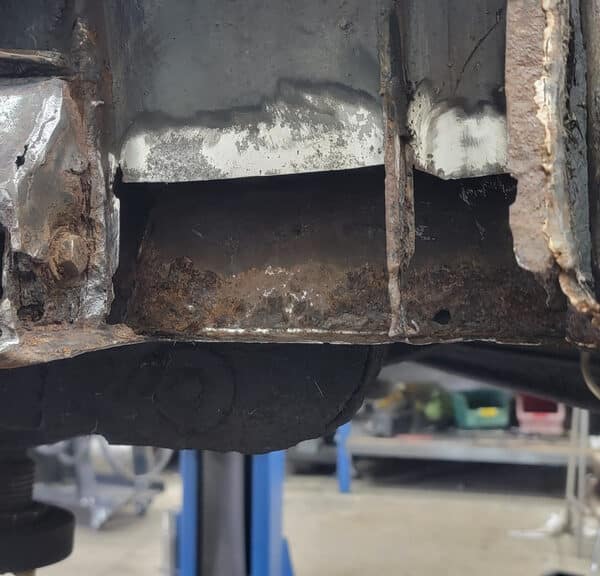 050626 1958 Rover 90 Drivers Side Wing Rust 4