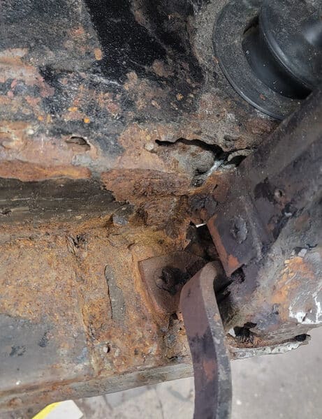 050626 1958 Rover 90 Drivers Side Wing Rust